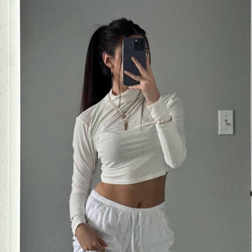Aeropostale White Long Sleeve Bodysuit with Mandarin Collar